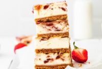 Creamy Strawberry Cheesecake Bars with Buttery Crust