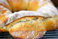 Sourdough Couronne Bread Recipe: Crispy Crust & Soft Crumb