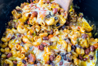 Slow Cooker Chili Mac and Cheese Recipe for Comforting Weeknight Meals