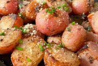 Keto Potatoes: Tender Boiled Radishes with Garlic Butter