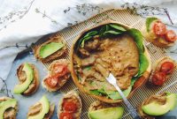 Creamy Mushroom Spread Recipe for Toasts and Dips