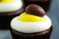 Cadbury Creme Egg Cupcakes Recipe for Gooey Chocolate Treats
