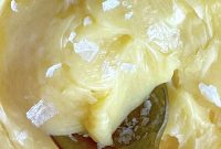 Whipped Honey Butter Recipe for Smooth, Spreadable Delight