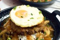 Authentic Loco Moco Recipe: Hawaiian Beef & Rice Comfort Bowl