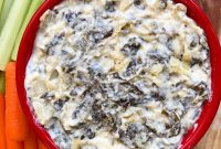Creamy Slow Cooker Spinach Artichoke Dip Recipe