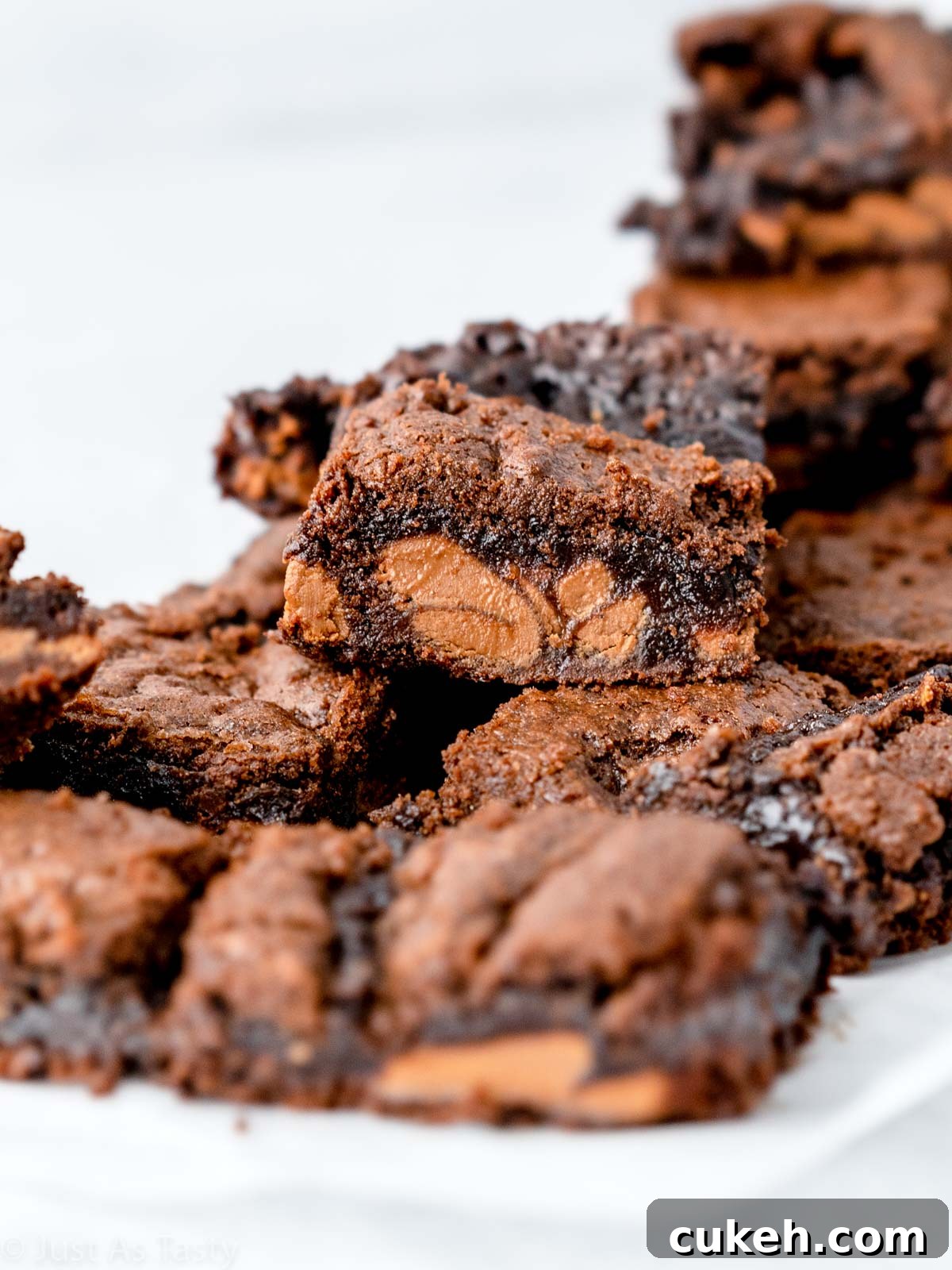 Close-up of a Rolo brownie.