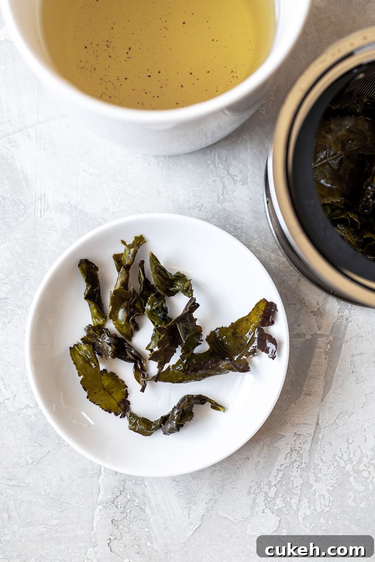 Discover Oolong Tea: A Beginner’s Guide to Flavor & Brewing 15 img 12994 14
