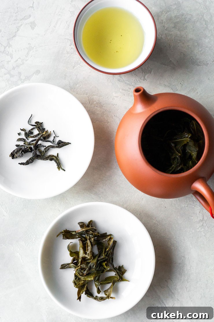 Discover Oolong Tea: A Beginner’s Guide to Flavor & Brewing 4 img 12994 3