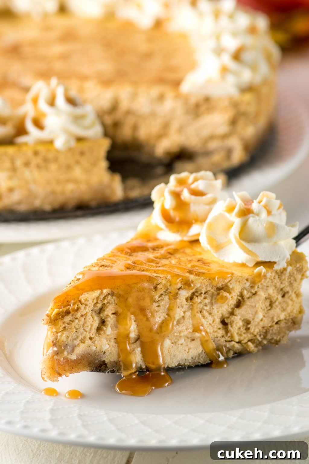 Low-Carb Pumpkin Cheesecake Recipe for Your Holiday Table 2 Pumpkin cheesecake slice