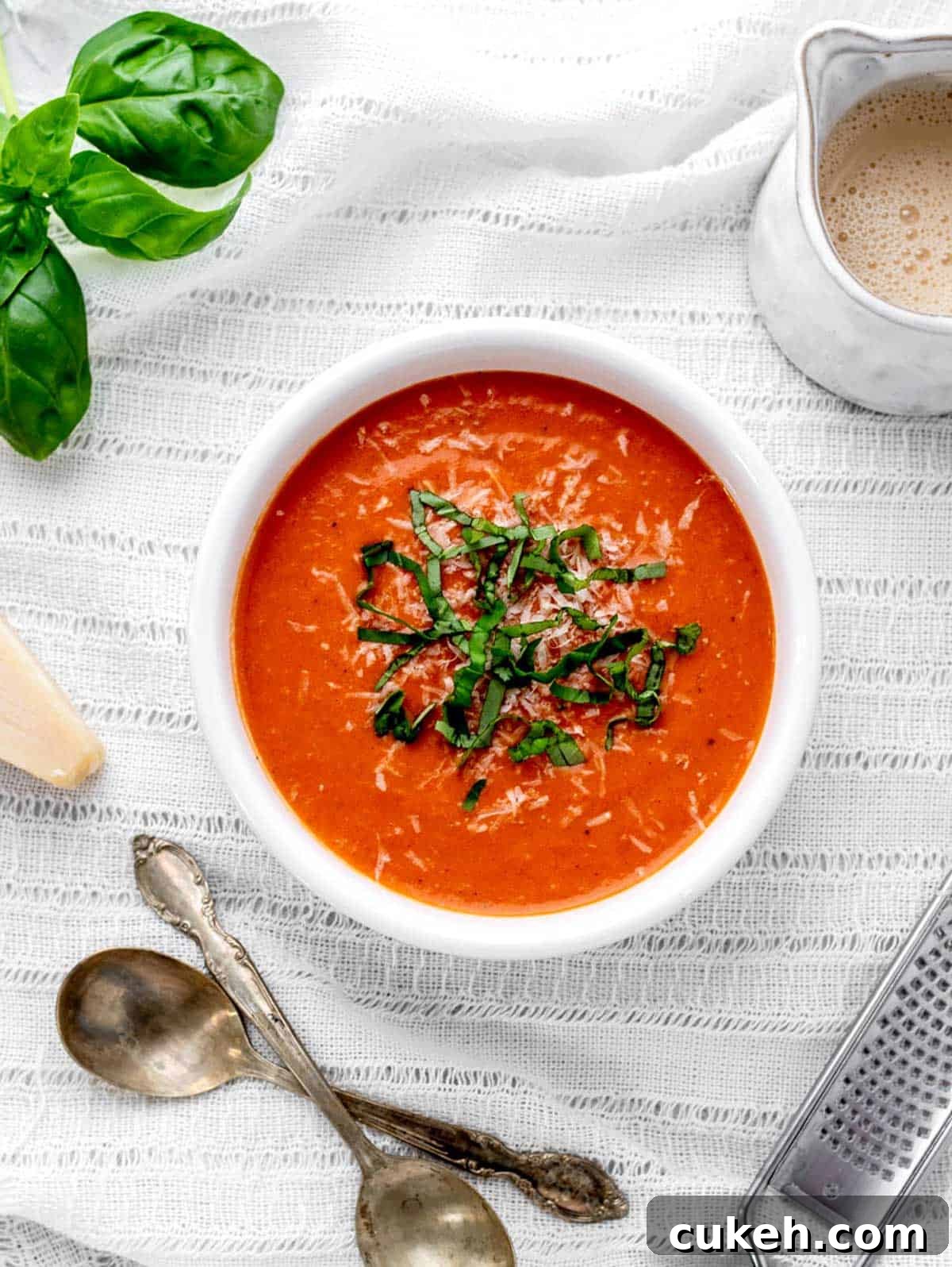 31 Flavor-Packed Low-Sodium Soup Recipes You’ll Love 9 3 ingredient tomato soup