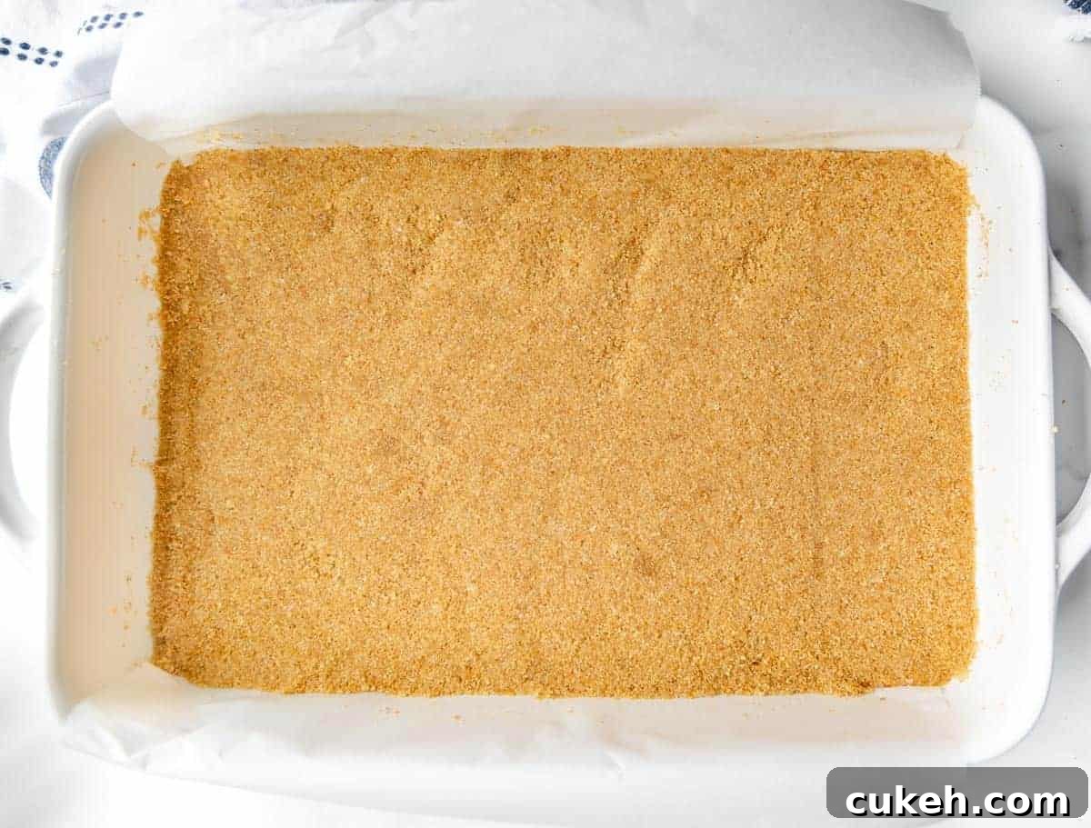 A 13x9 pan with a graham cracker crust.